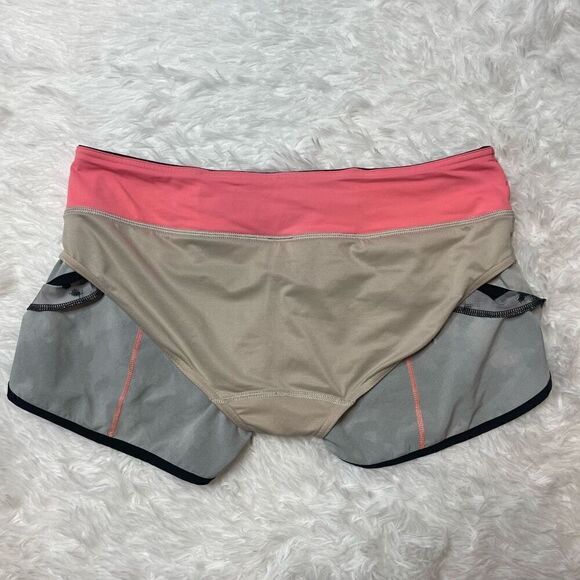 Lululemon Speed Shorts Blooming Pixie Size 8 Black White Running Very Rare - Picture 7 of 12
